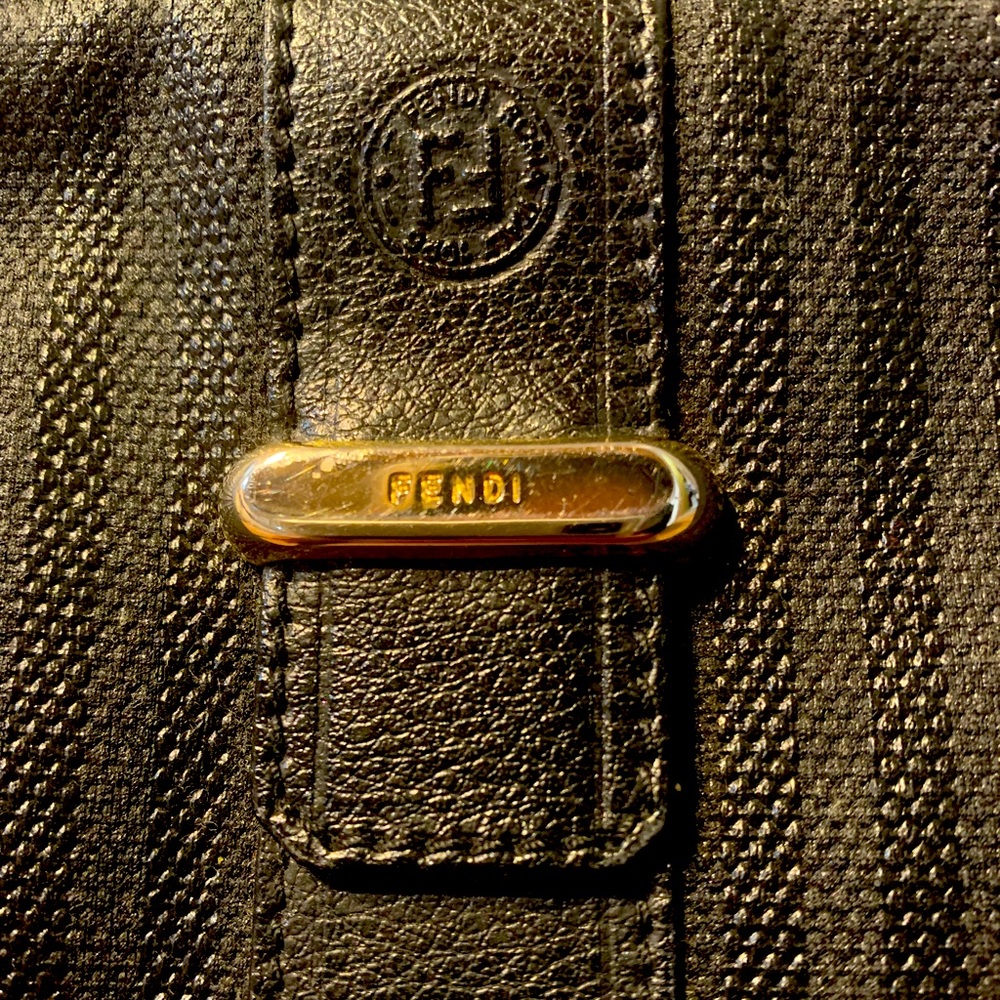 Fendi vintage crossbody- 100% Authentic